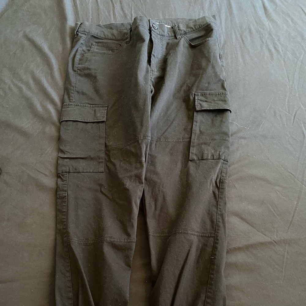 forever 21 black cargo pants, jogger bottom